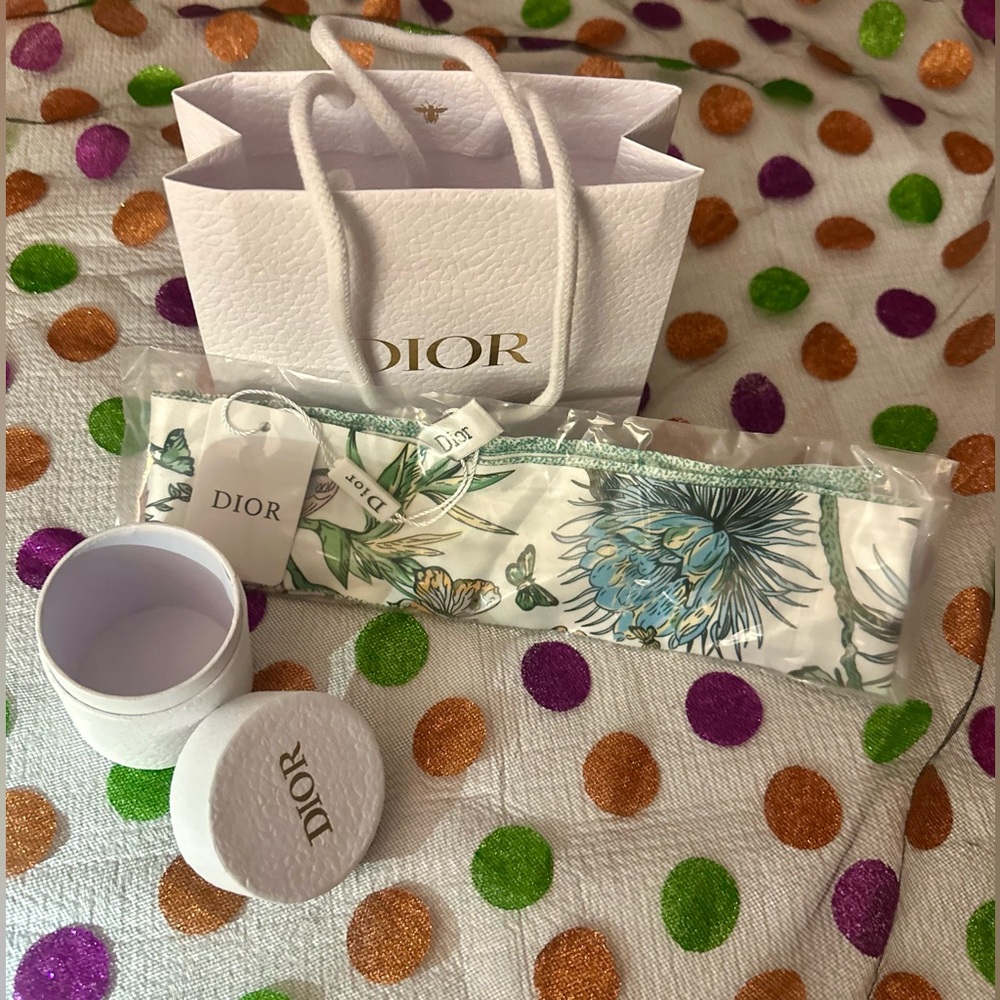 Dior Green Butterfly Twilly Scarf Gift Set GWP - Picture 3 of 10